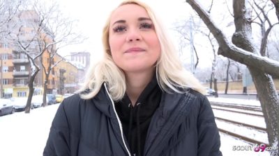German Scout – 19 jahre junge Studentin Marilyn bei Strassen Casting versaut gefickt