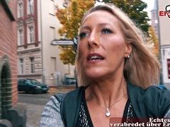 Straßencasting mit blonder Teen Lena Nitro und vollbusiger Milf Lana Vegas