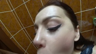 Blowjob with ending in staff restroom
