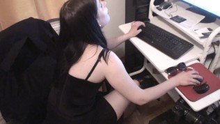 home office feet slave