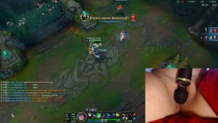 How do I perform playing my main with a vibrator distracting me? League of Legends #8 Luna